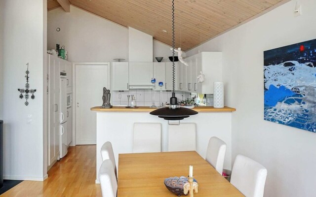 6 Person Holiday Home in Strömstad