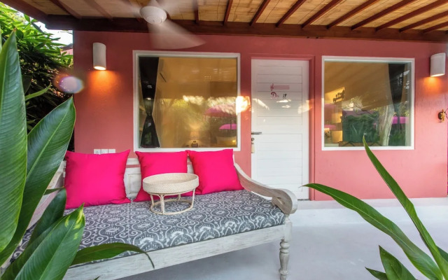 PinkPrivate Sanur - for Cool Adults Only
