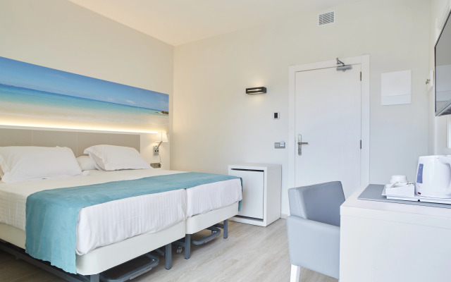 Invisa Hotel Es Pla - Adults Only