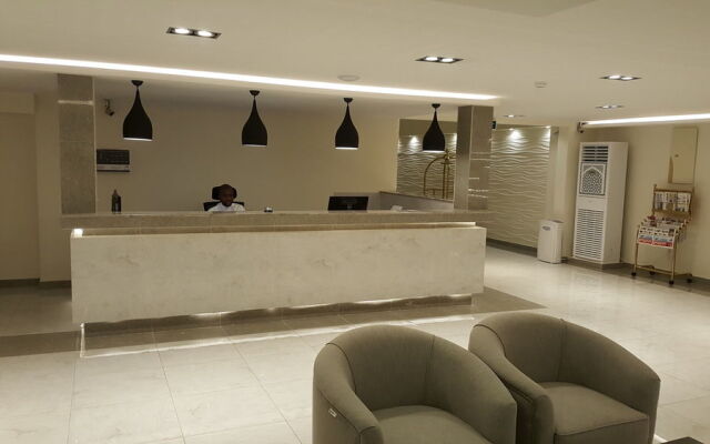 Alhamra Tower Hotel