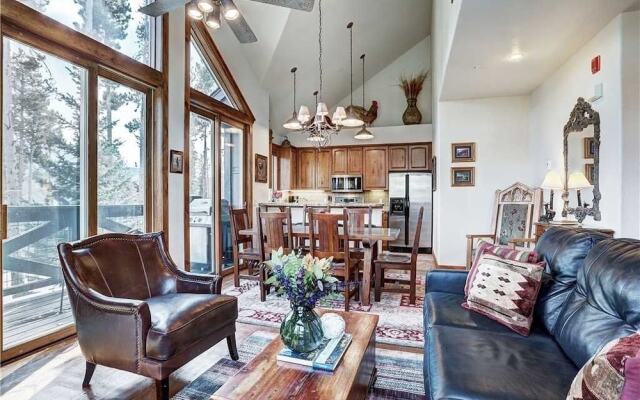 Amber Sky - Ski-In/Ski-Out by RedAwning