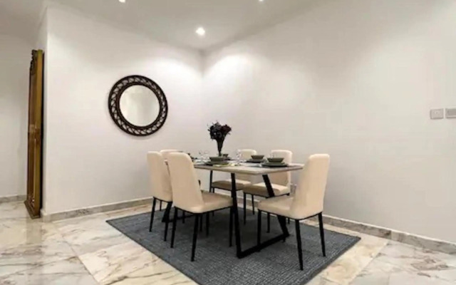 Luxurious Modern Apartment Sea View