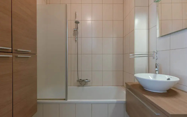 Stylish two Bedroom Apartment in Antwerp
