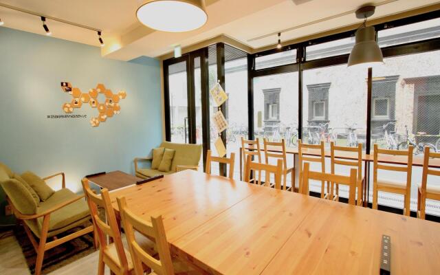Osaka Guesthouse HIVE