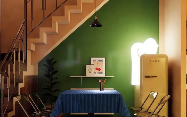 XOM House