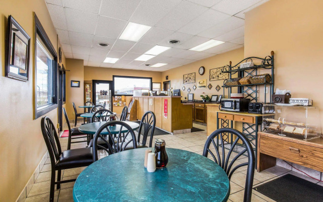 Studio 6 Rock Springs WY Flaming Gorge