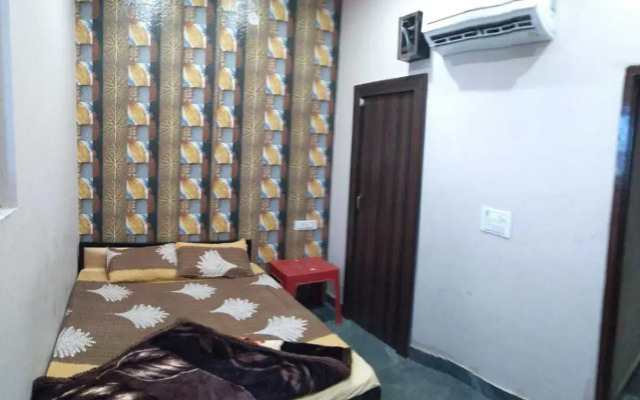 OYO Hotel 92229 Hotel D 18
