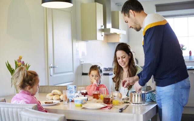 Villa With Sauna & Bubble Bath in Limburg