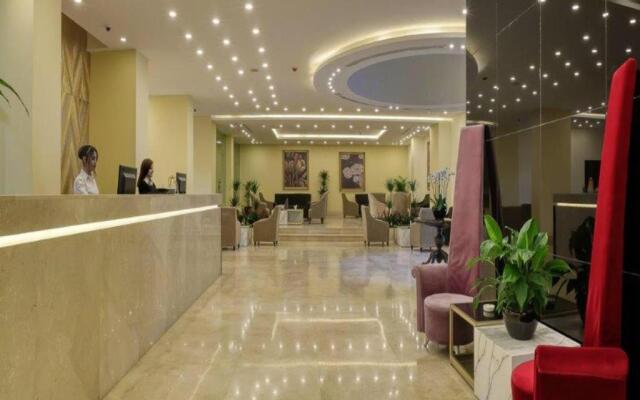 Sandy Palace Hotel