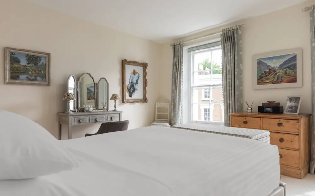 Portland Road X by Onefinestay
