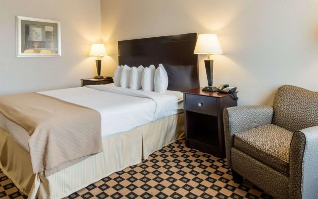 Quality Inn & Suites Groesbeck North