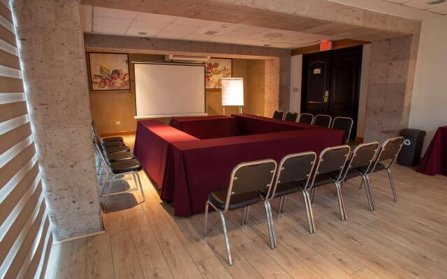 Best Western Plus Monterrey Colon