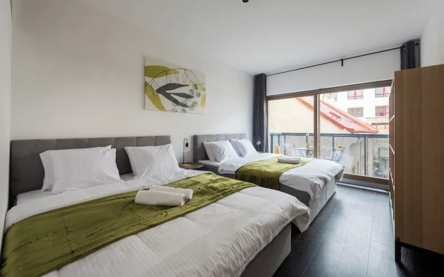 Stylish 3-bedroom apartment with balcony