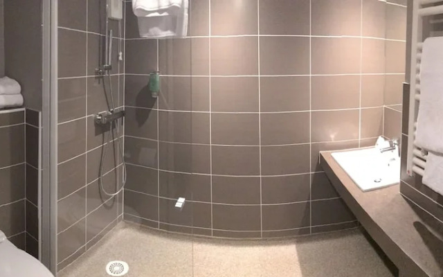 Comfort Suites Lyon Est Eurexpo