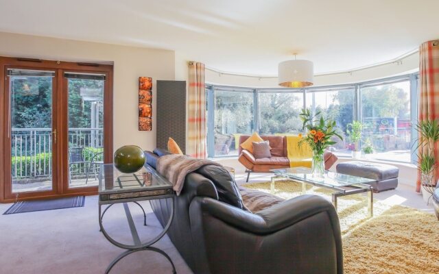 Royal Apartment Upper Lisburn Road