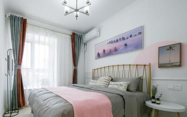 Xi'an Beilin·Small Goose Tower· Locals Apartment 00152240