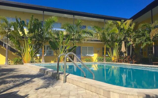Surf n Sand Motel