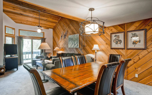 Ridgepoint Townhomes by East West Hospitality