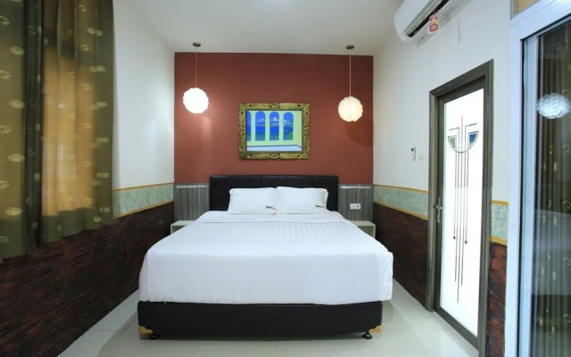 The Palm Suite Villa & Spa