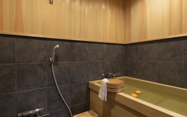 Shirakabanoyado-Uchikyuhoji