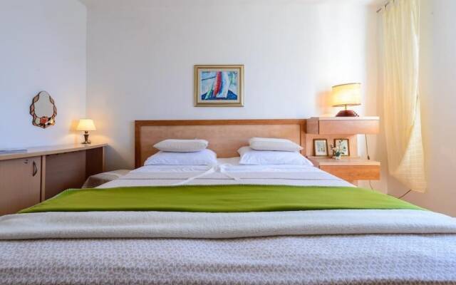 Sea View Apartments - Dimnic