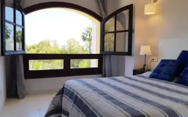 ☆Stylish 2BR with views to the sea & near golf