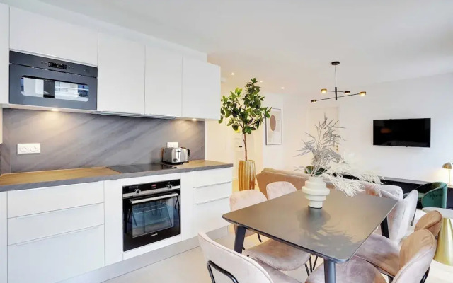 Duplex With Terrace in Levallois