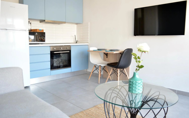 Bella Suite in the heart of the City Center, Parking