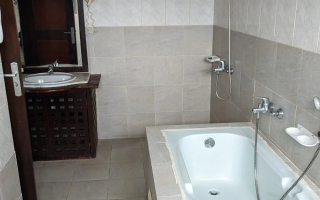 Veronica Guest House