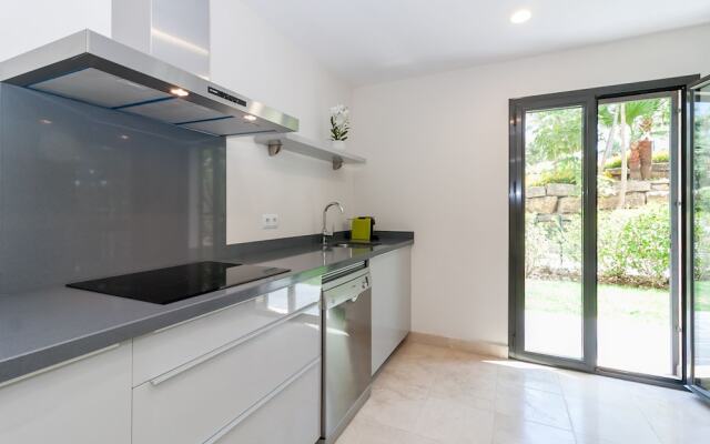 Flamingos Holiday Haven Canovas Apartment