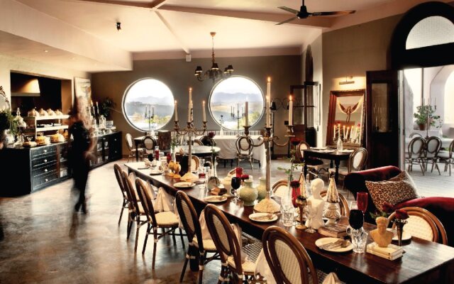 Grand Africa Rooms and Rendezvous
