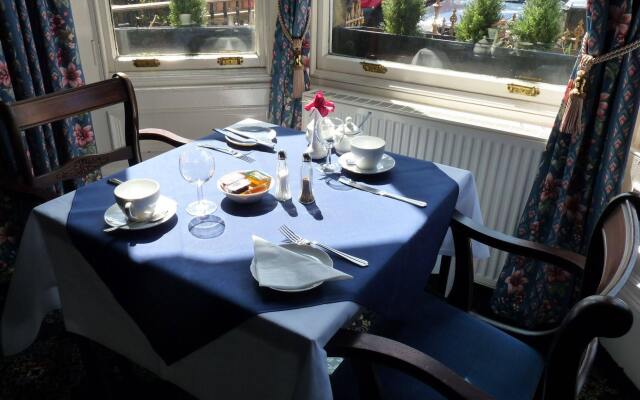 Alba Hills Guest House