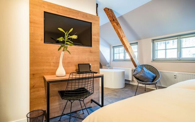 coucou Hotel