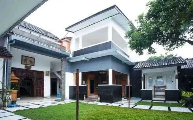 Omah Demak Ijo By Occupied