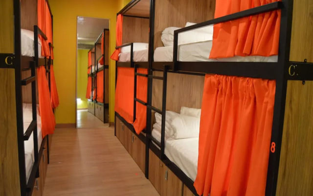 Debod Hostel