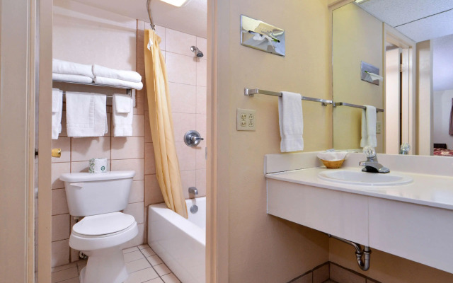 Route 66 Inn & Suites by OYO Vega Tx