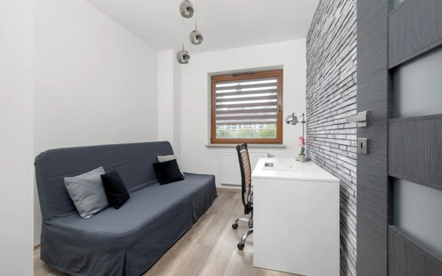 Cracow Apartment With Terrace by Renters