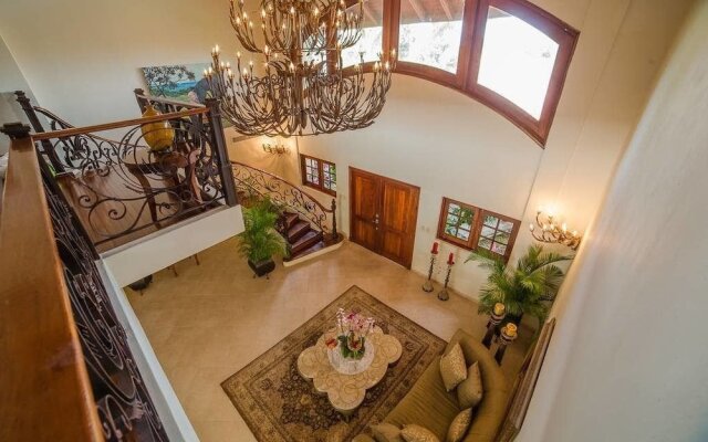 8BR 9BA Barranca Villa by ASVR