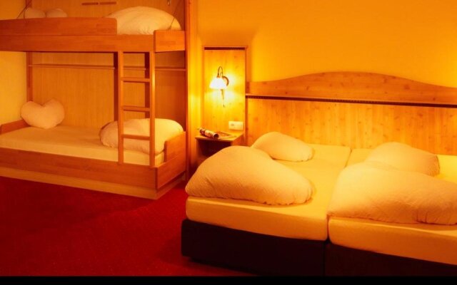 Clubdorf Hotel Tirolerhof See / Ischgl