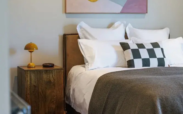 Modern Studio Flat in North London
