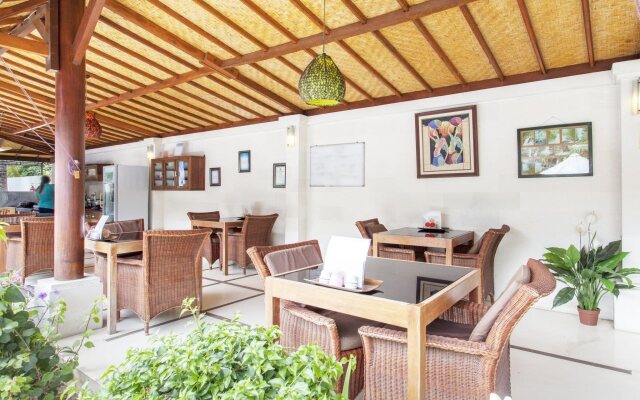 Frangipani Beach Hotel