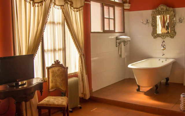 Hotel Monasterio