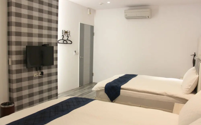 Little Pianist Hostel