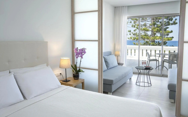 Maritimo Beach Hotel