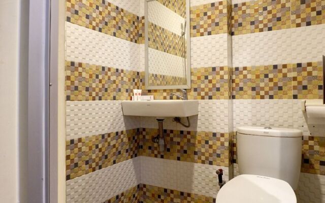 OYO 1057 Premier Guest House