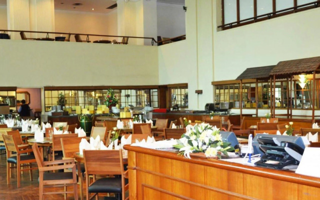 Inya Lake Hotel