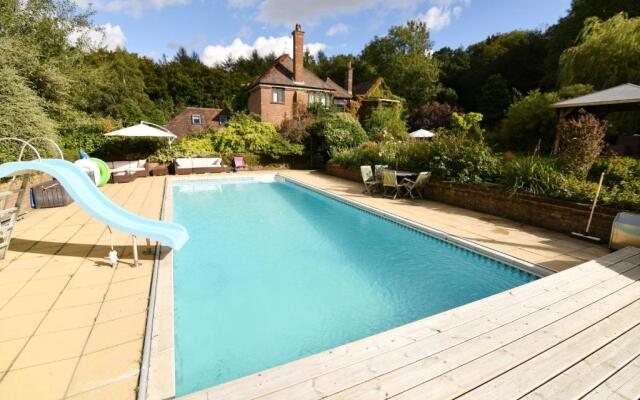 The Limes Country House with heated pool & Hot Tub