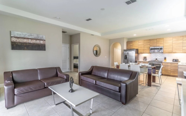 185 Balmoral