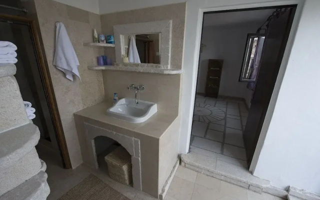 House Sandra
