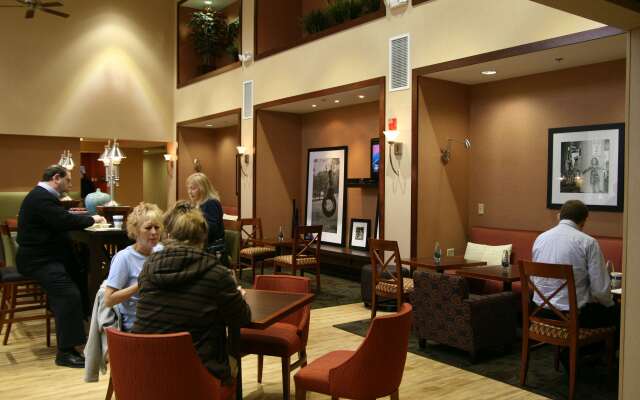 Hampton Inn & Suites Wilder